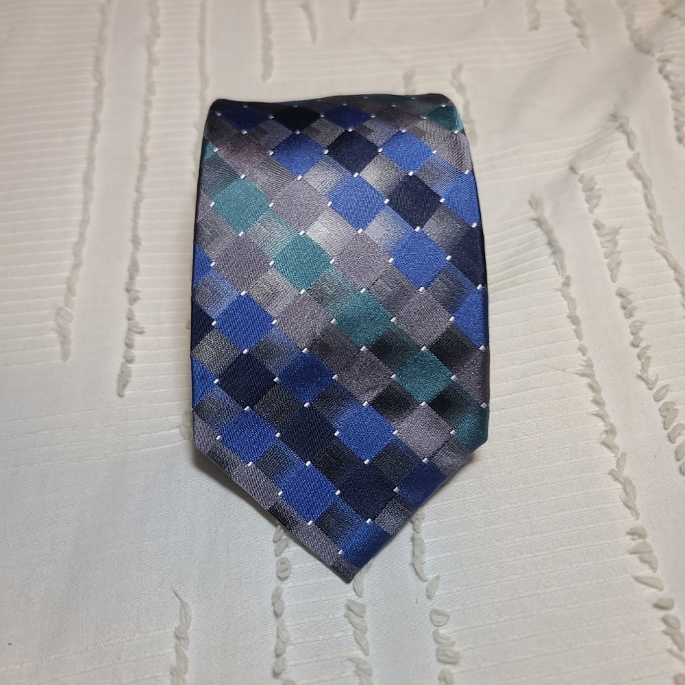 Van Heusen Blue/ Silver Neck Tie